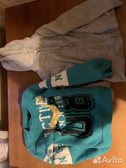 Два пакета с детскими вещами