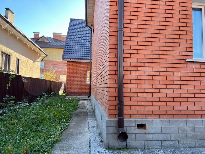 Коттедж 340 м² на участке 7,2 сот.