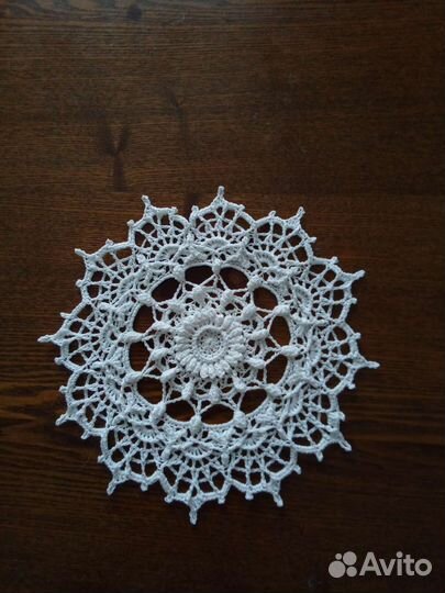 Салфетки вязаные рельефные