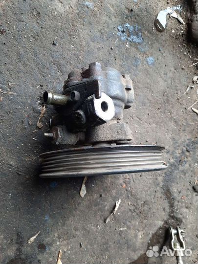 Mitsubishi Space runner гур