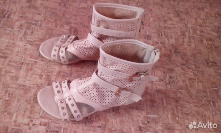 Обувь женская