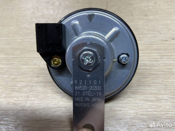 Звуковой сигнал (гудок) Toyota RAV4 XA50