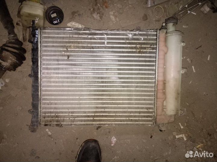 Радиатор Fiat Bravo 182B2000