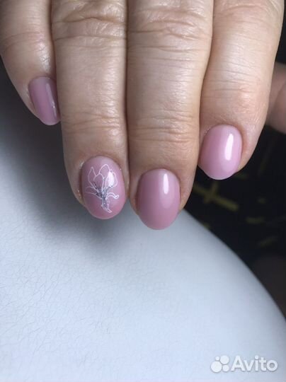 Маникюр и педикюр