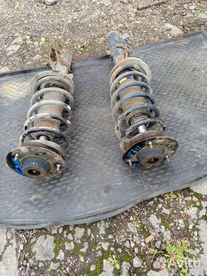 Стойка передняя на Шевроле Каптива 2008г