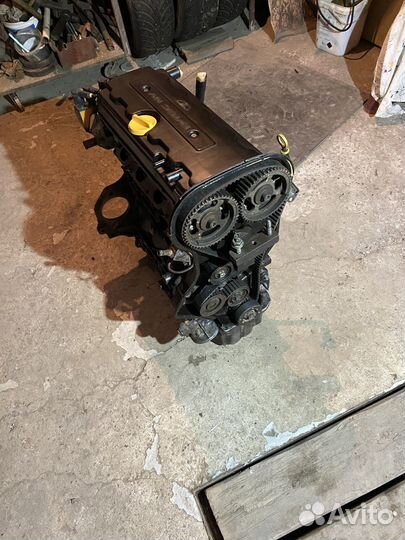 Двигатель C18SED