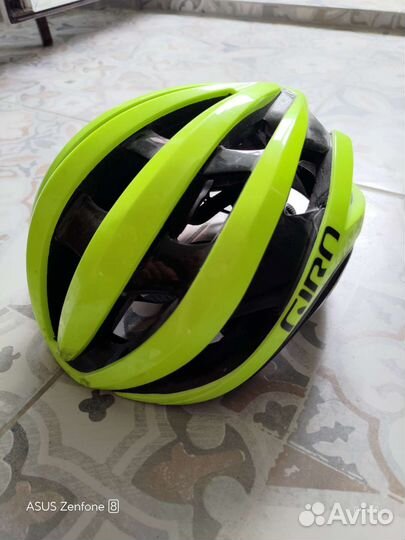 Велошлем giro