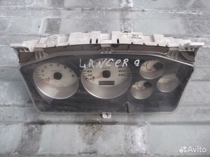 Панель приборов Mitsubishi Lancer