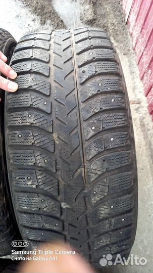 Bridgestone B700 235/60 R16