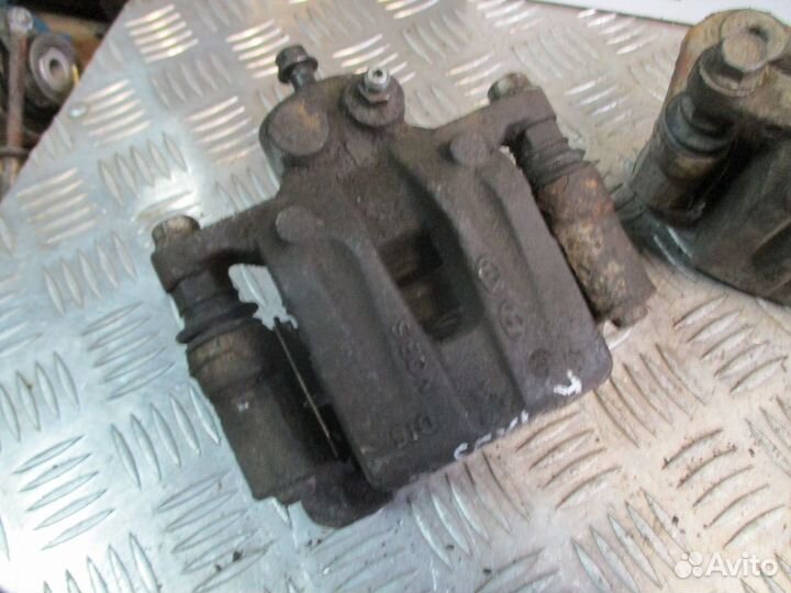 Суппорт задний левый Hyundai IX35