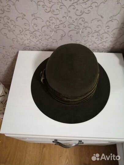 Шляпа женская велюровая
