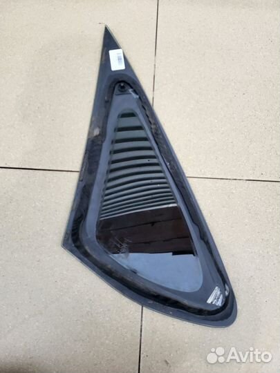 Стекло треугольник заднее правое Ford Focus 2