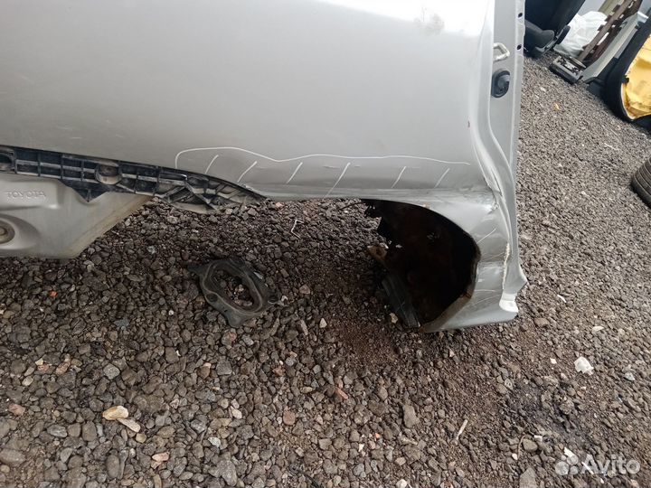 Крыло заднее/правое Тойота Королла Е15/2011 год