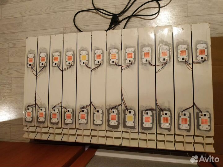 Очень мощная фитолампа 1.2 кВт