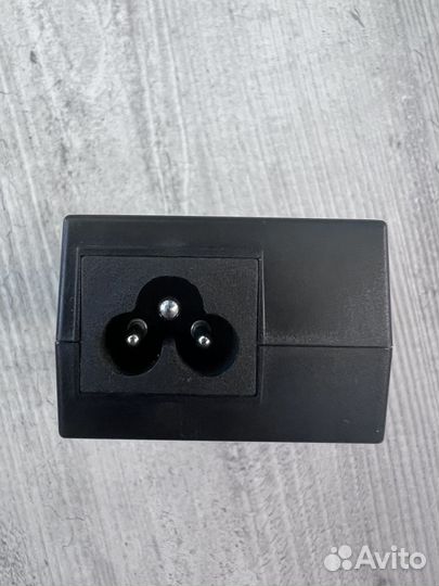 PoE инжектор ubiquiti PoE-24-24w