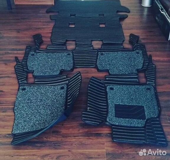 Коврики авто на Land Cruiser 200