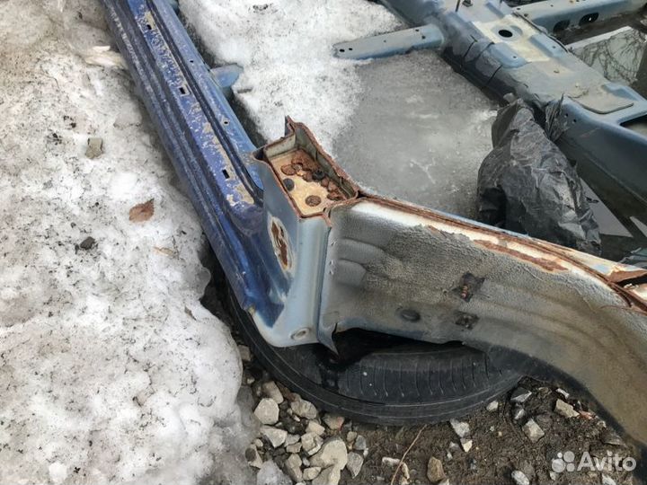 Порог с центральной стойкой правый Chevrolet