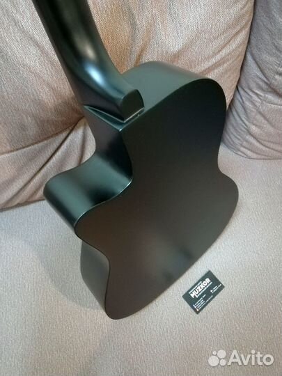 Гитара с чехлом