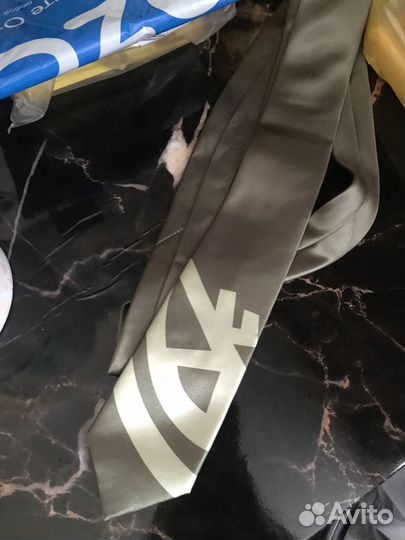 Галстук Хаджиме Хината (Данганронпа)