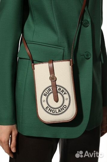 Чехол на iPhone