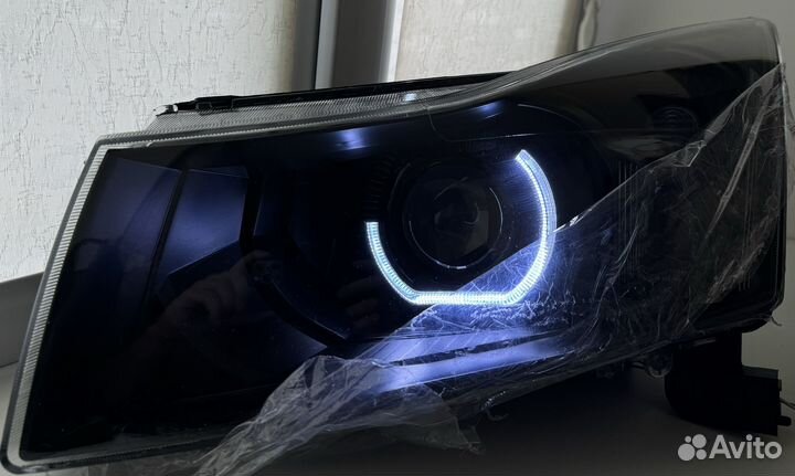 Фары на Chevrolet Cruze Новые