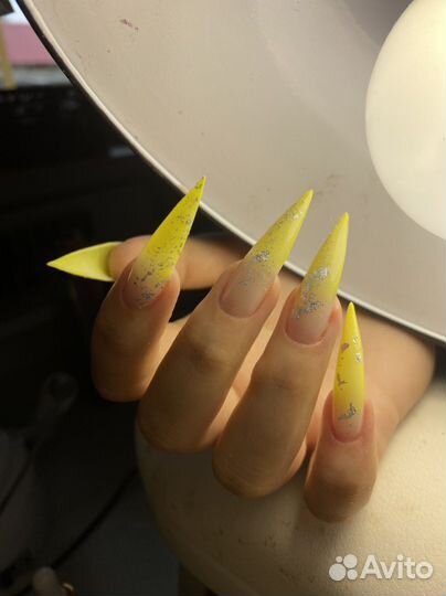 Наращивание ногтей на дому