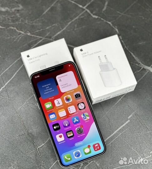 iPhone Xs, 64 ГБ