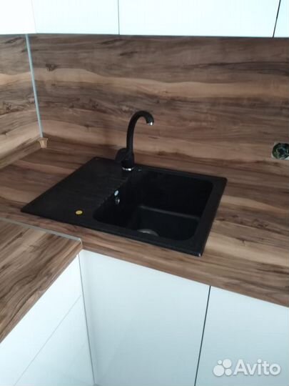 Кухонный гарнитур новый