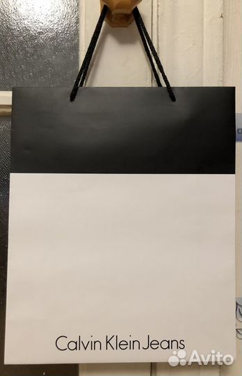 Брендовые бумажные пакеты б/у