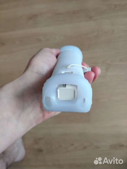 Nintendo Wii Motion Plus в неоригинальном чехле