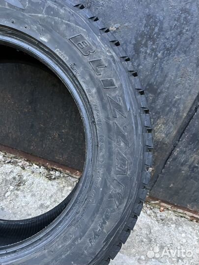 Bridgestone Blizzak Ice 225/65 R17