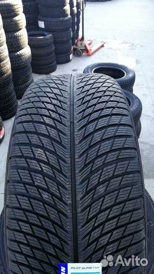 Michelin Pilot Alpin 5 285/30 R20 99W
