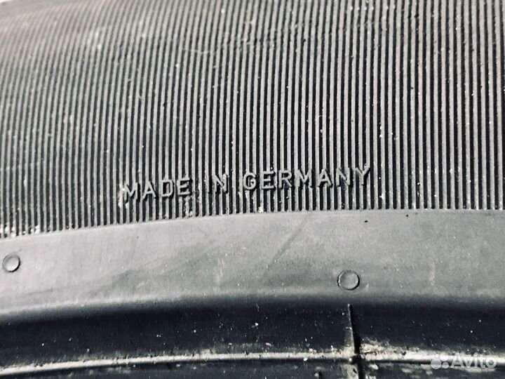 Pirelli P Zero 315/35 R21 111Y