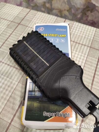 Уличная лампа на солнечной батарее,с пультом