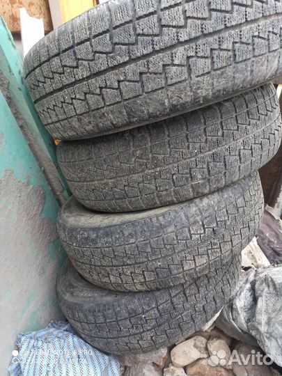 Зимняя резина липучка r15 Япония