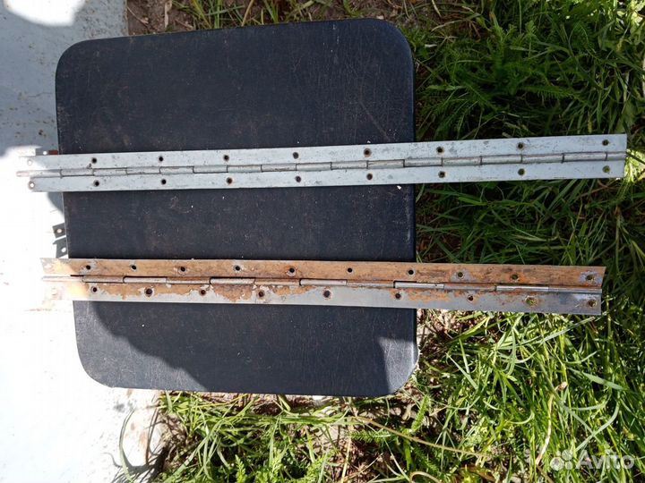 Петли рояльные