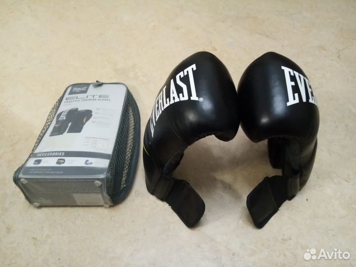 Боксерские перчатки everlast 8