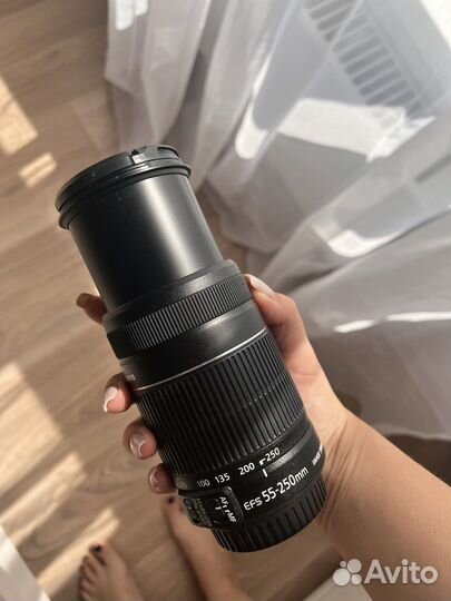 Объектив Canon EF-S 55-250mm f/4-5.6 IS II