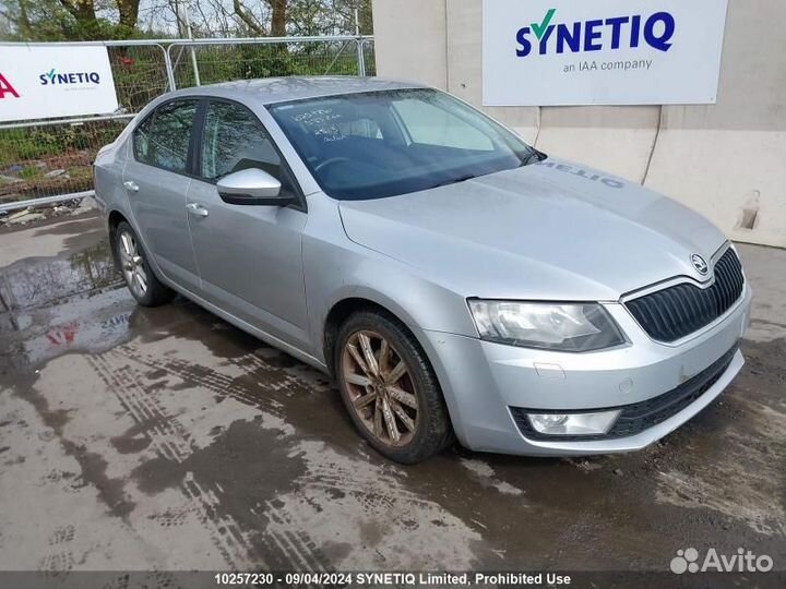 Шторка безопасности skoda octavia A7 2013