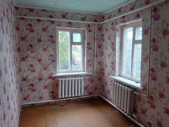 Дом 63 м² на участке 8 сот.