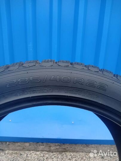 Nokian Tyres Hakkapeliitta 9 SUV 285/40 R22 110T