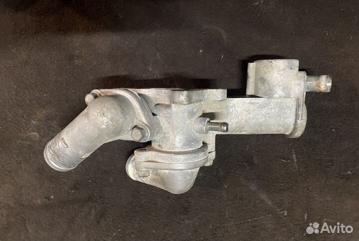 Корпус термостата G4JP Kia Magentis 1 2.0 Sonata