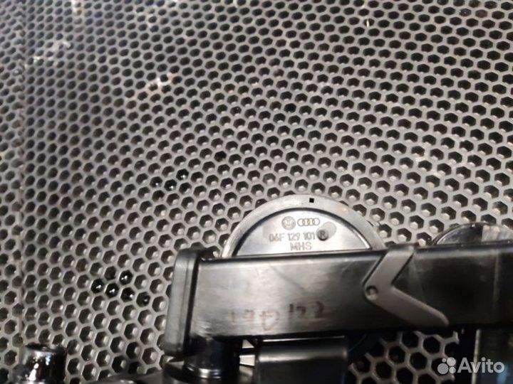 Крышка головки блока цилиндров Audi A4 B7 BWE 2008