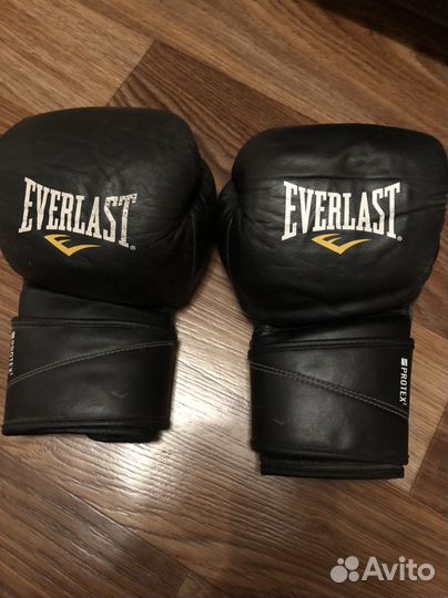 Боксерские перчатки everlast protex 2
