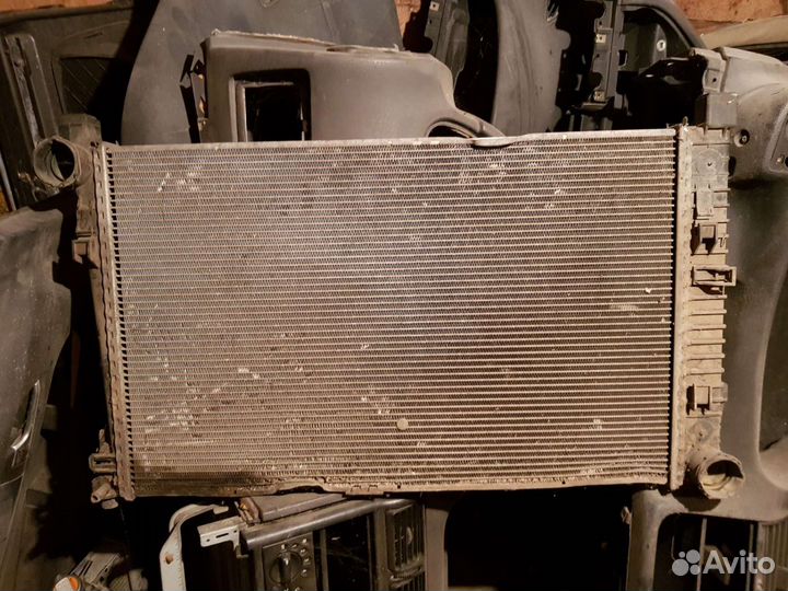 Радиатор основной Мерседес С203