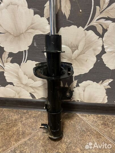 Стойка амортизатора kia rio 3