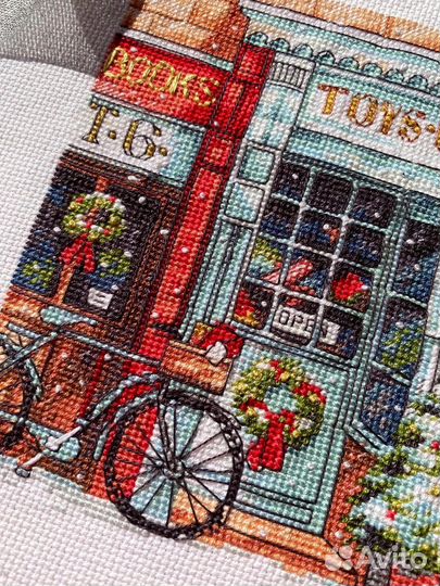 Картина вышитая крестом ручная работа