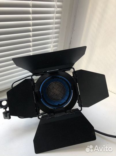 Постоянный студийный свет Видеосвет alumotech