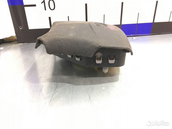 Подушка безопасности в рулевое колесо Лада Приора