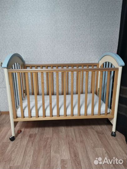 Кроватка pali